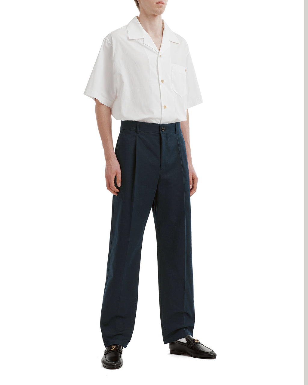 Pleated pants