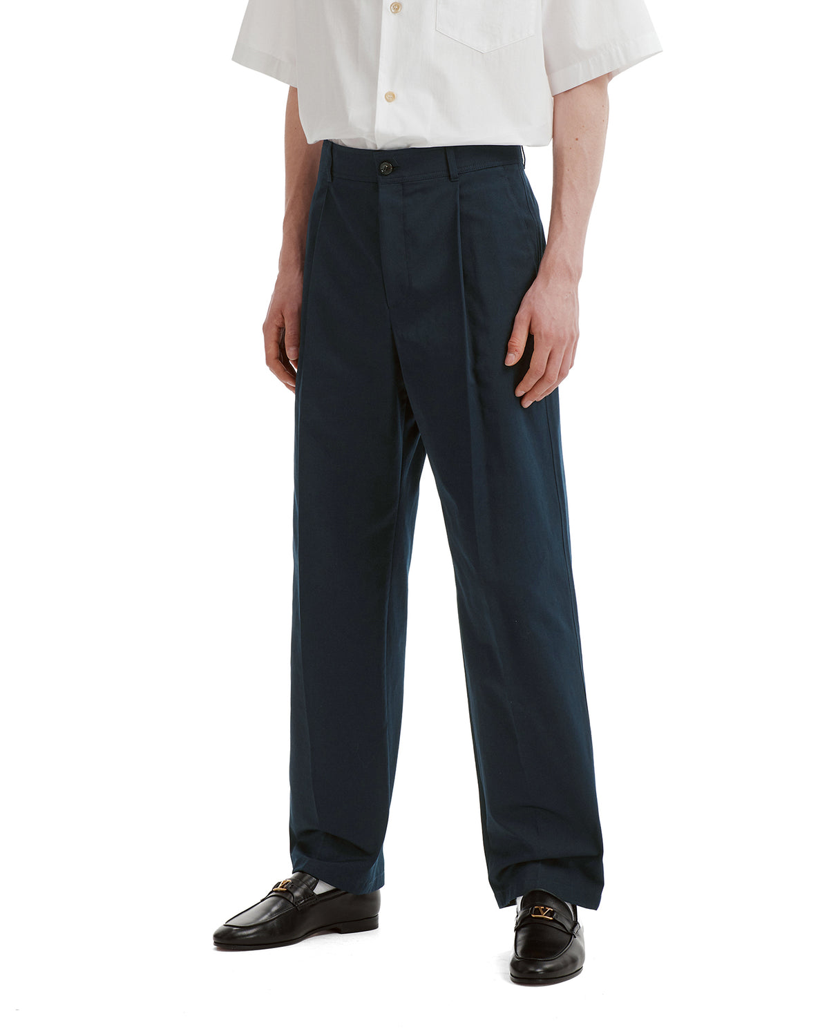 Pleated pants