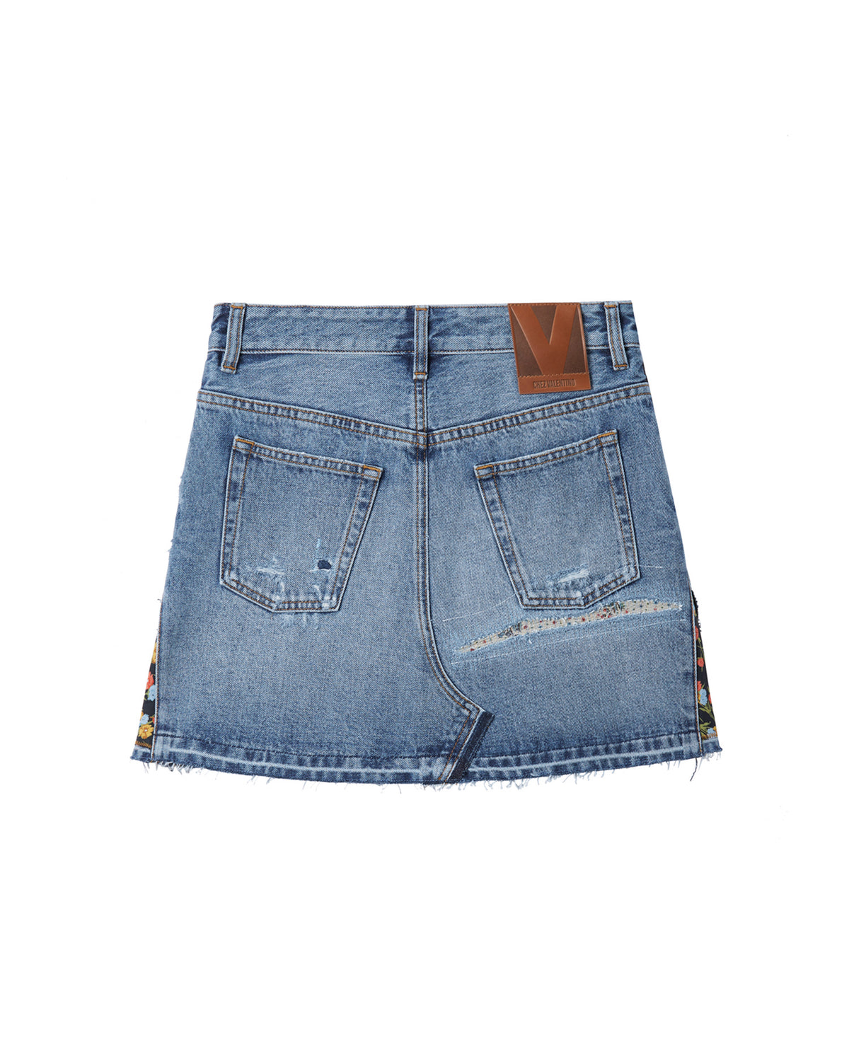 Short denim skirt