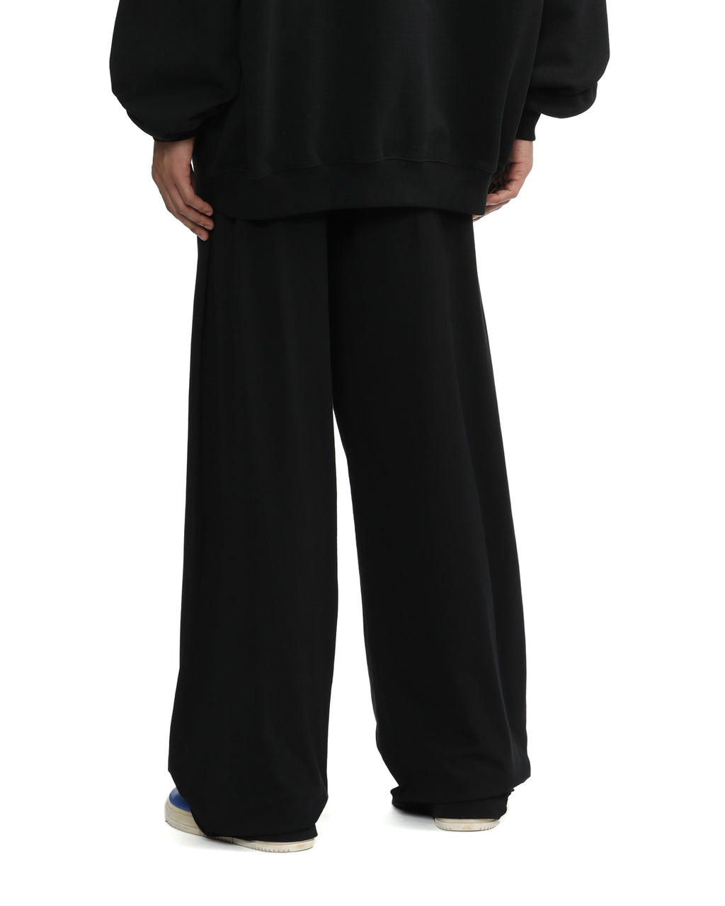 Oversized jersey pants