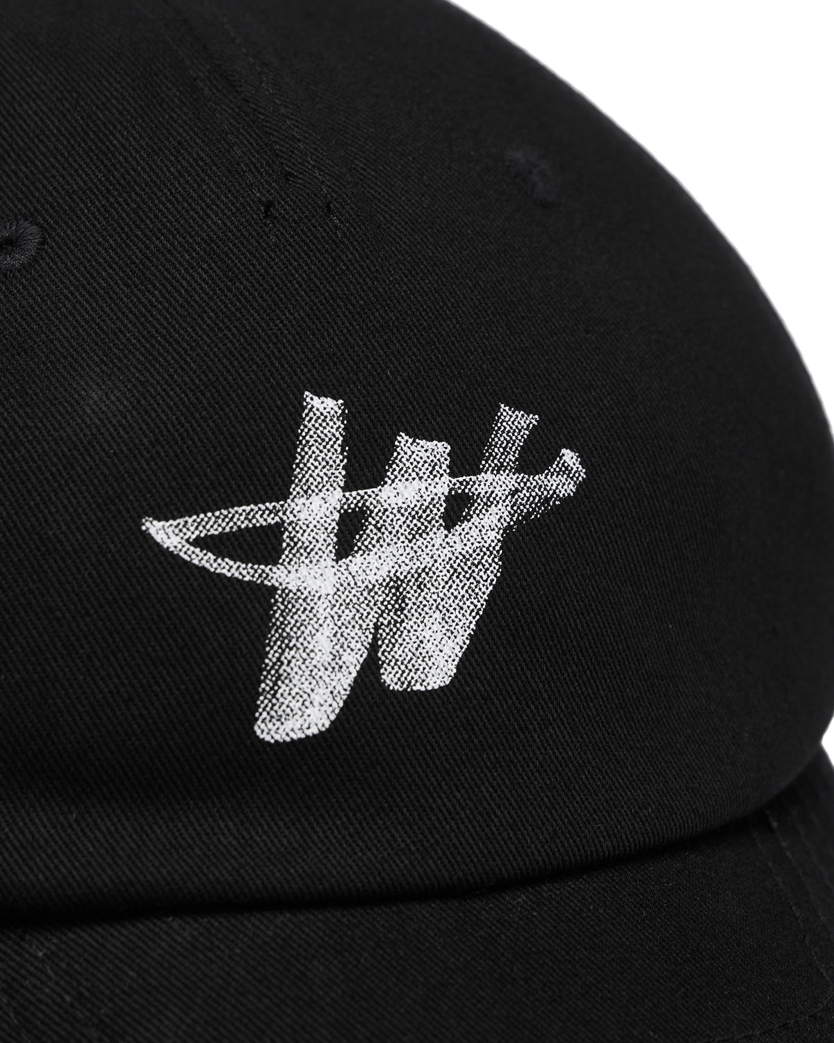Capsule logo cap