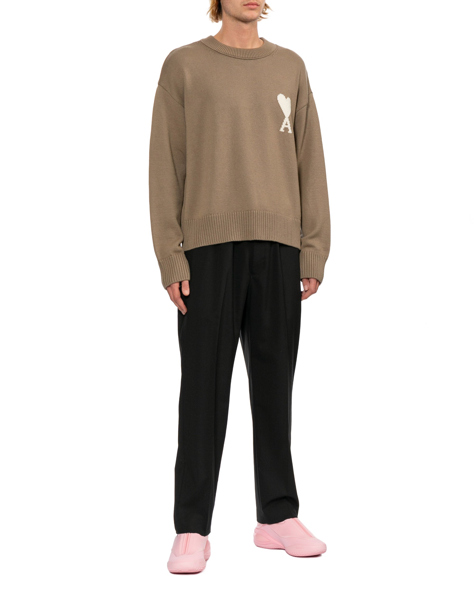 Logo sweater