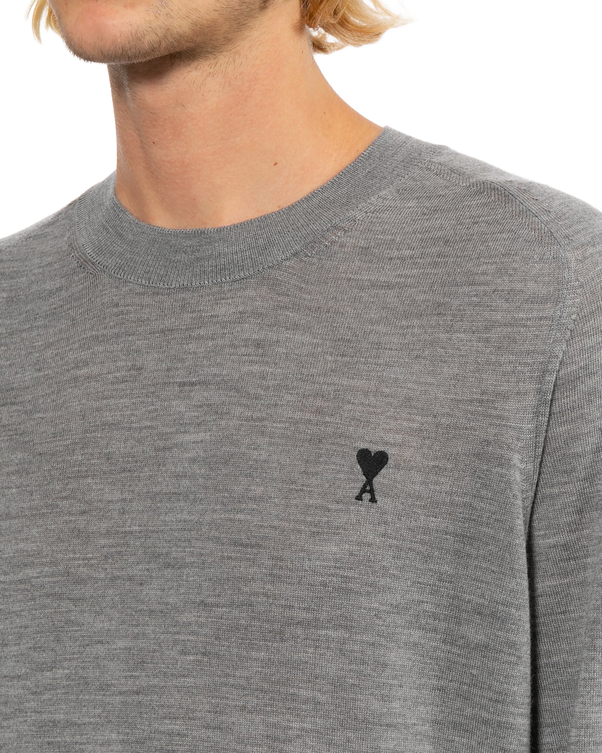 Logo sweater