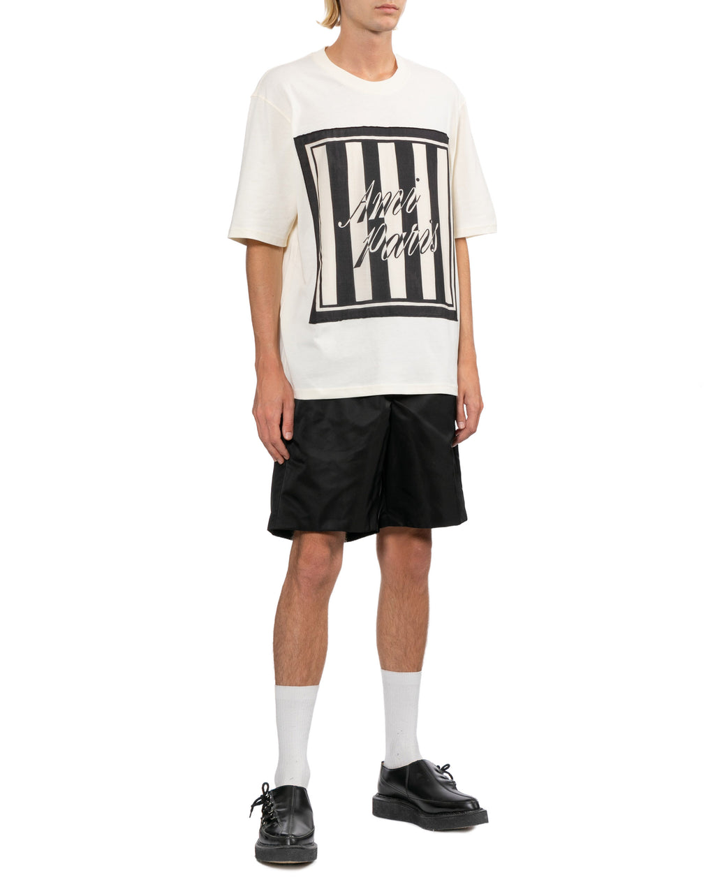 Elasticated waist shorts