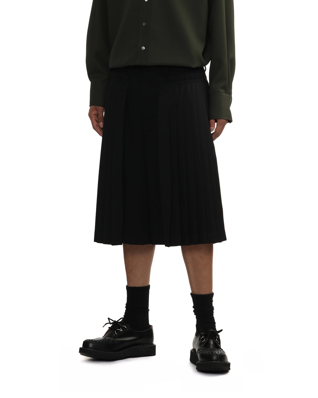 Pleated shorts