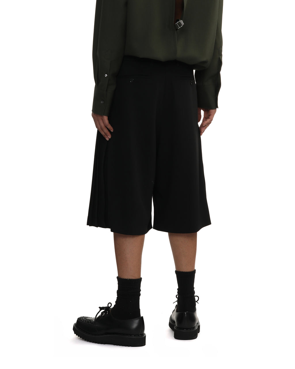 Pleated shorts