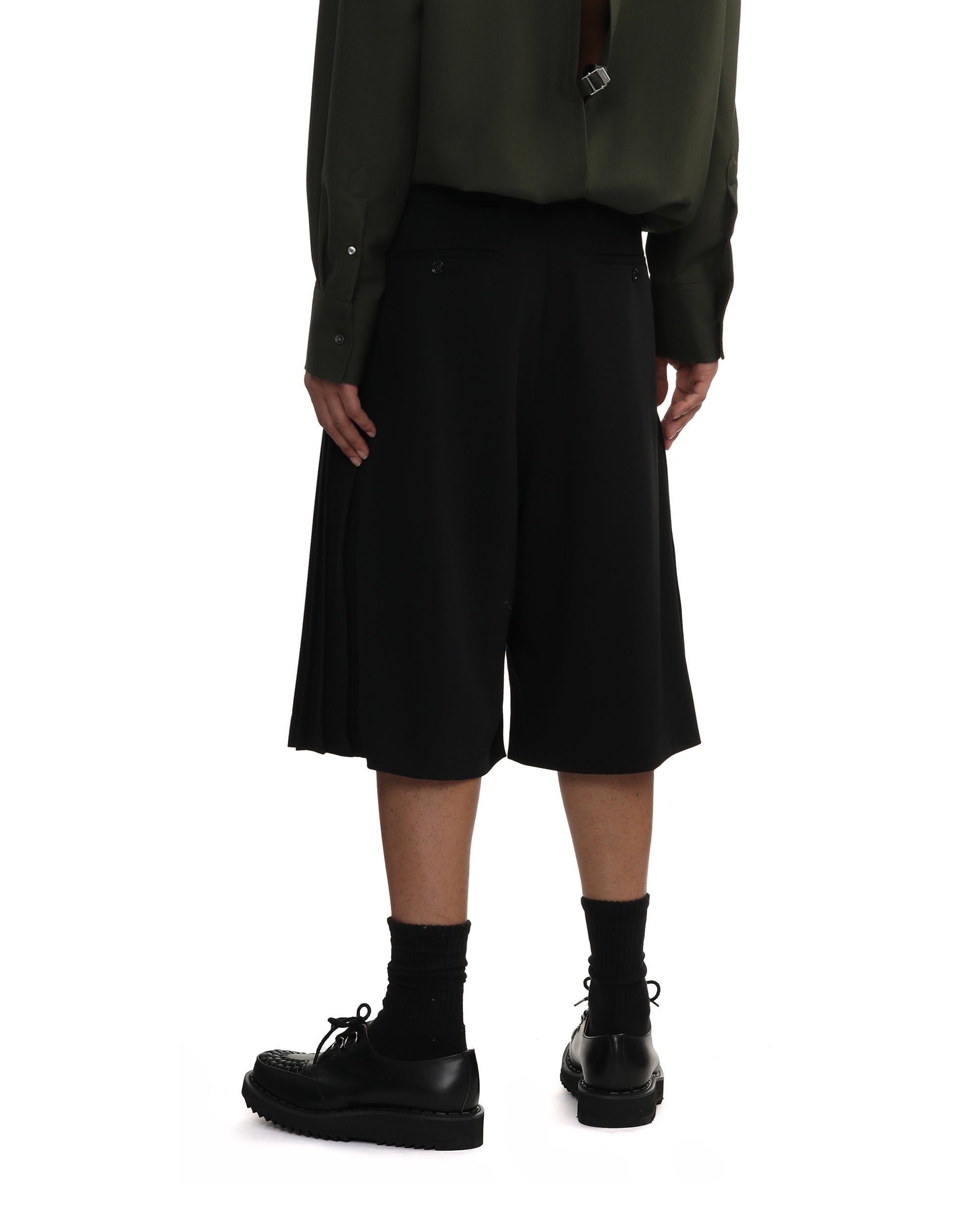 Pleated shorts