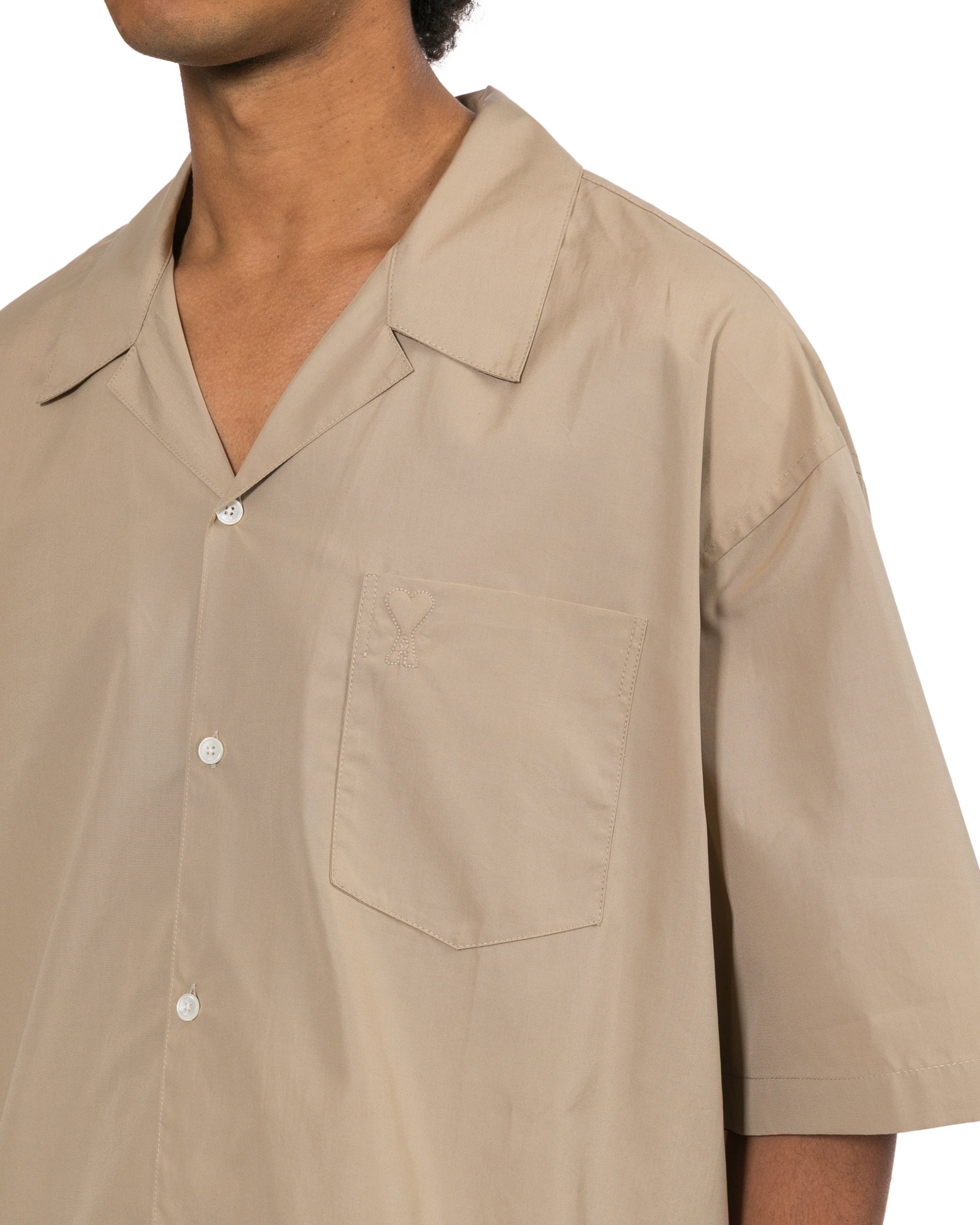 Short sleeve shirt