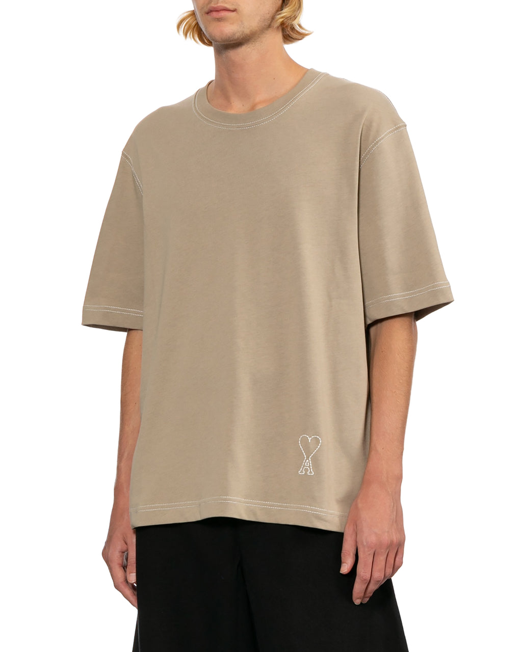 Logo embroidered tee