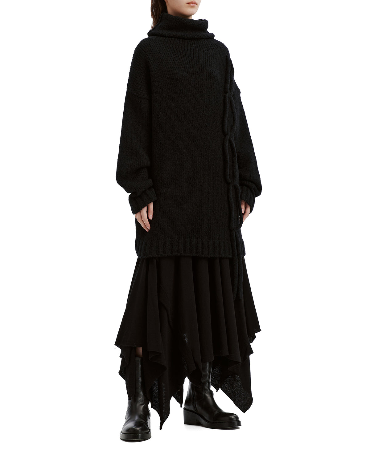 Asymmetrical skirt