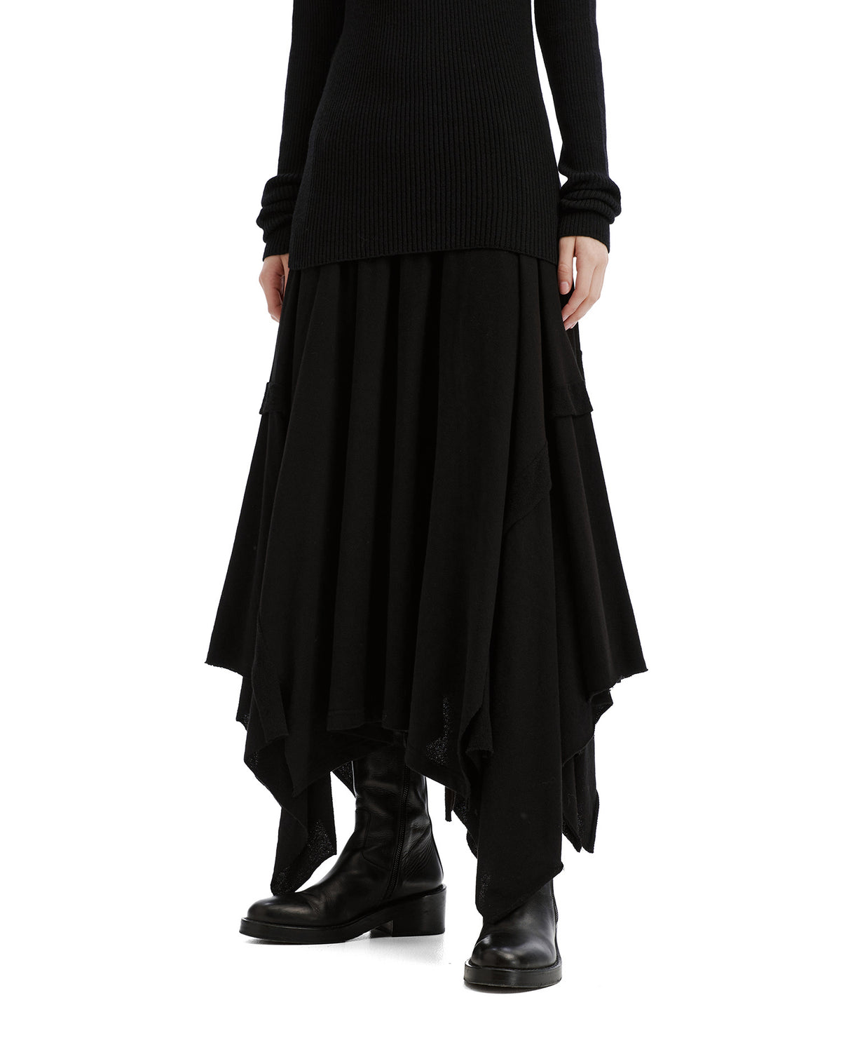 Asymmetrical skirt