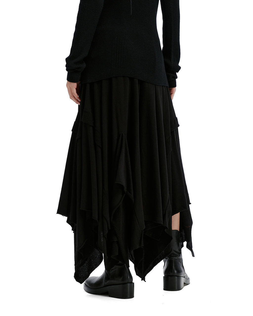 Asymmetrical skirt