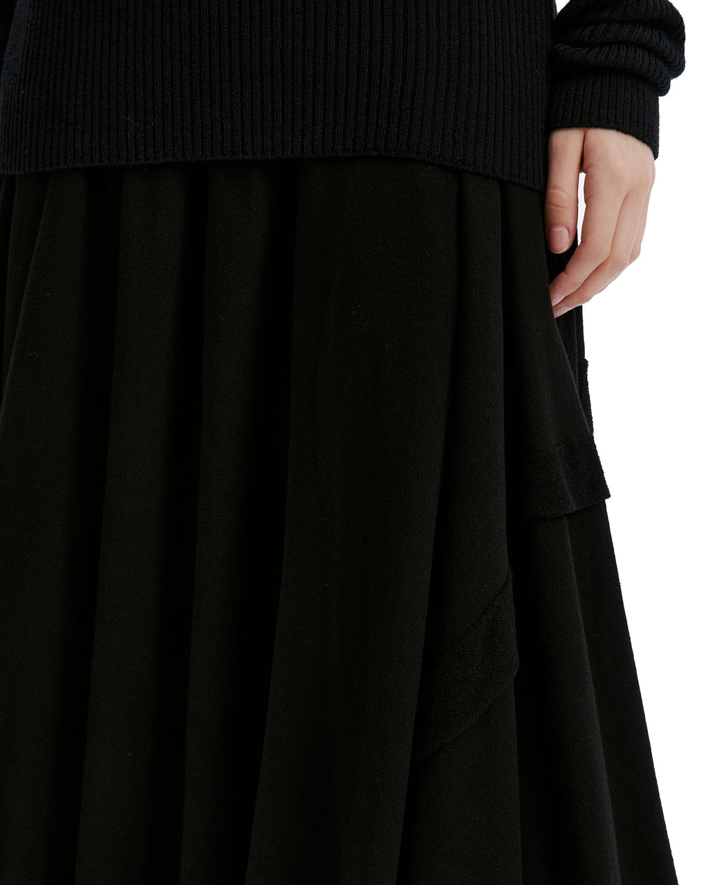 Asymmetrical skirt
