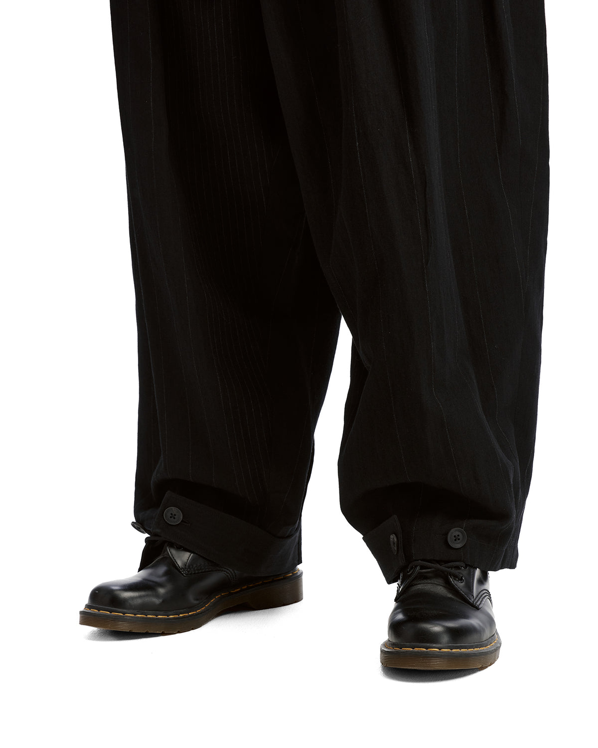 Pleated striped cuffed pants