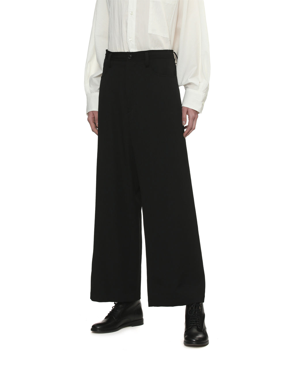 Wide-leg pants