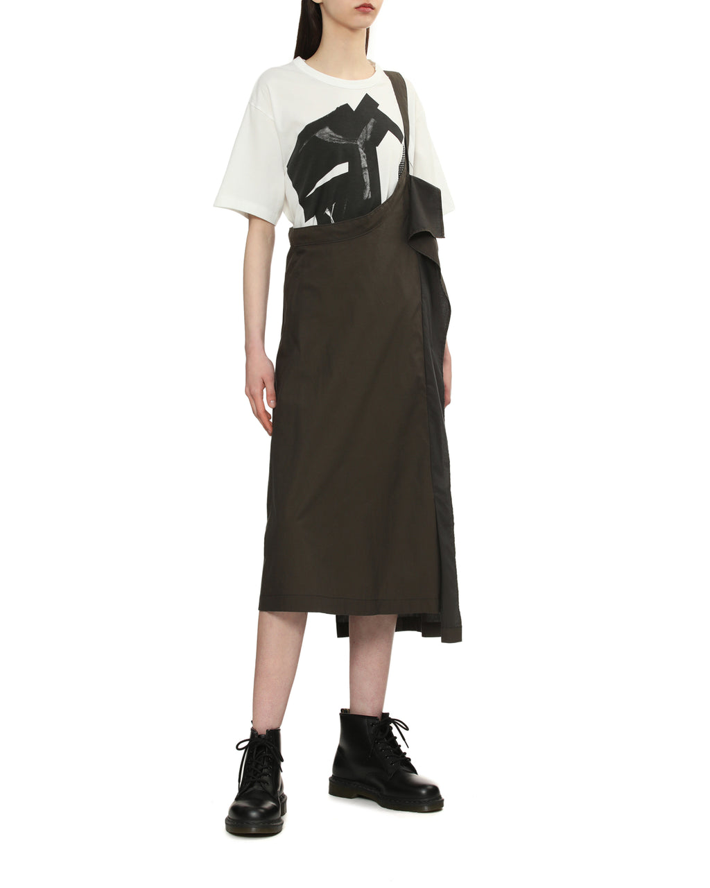 Single suspender skirt
