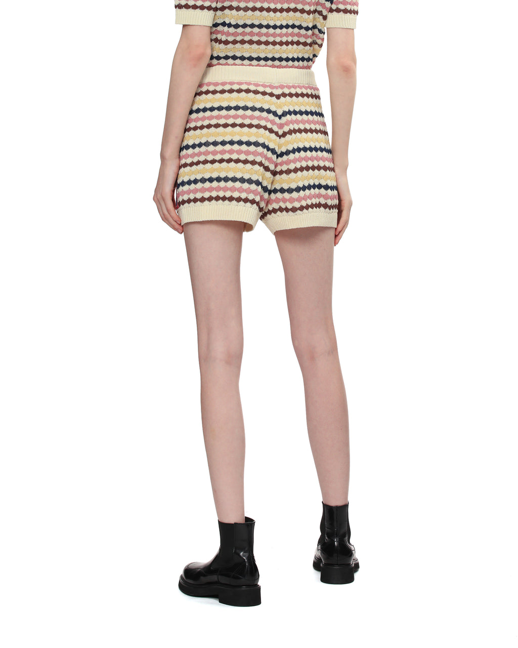 Awaken scallop knit shorts