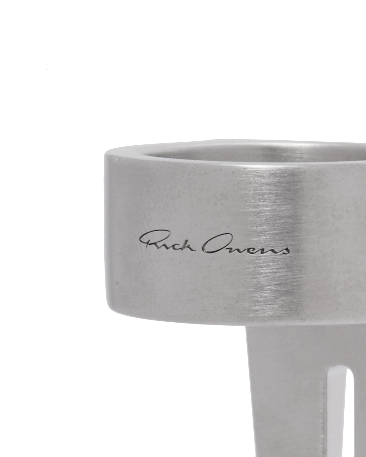 Open trunk ring