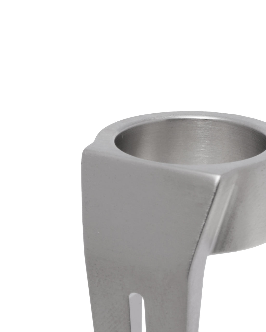 Open trunk ring