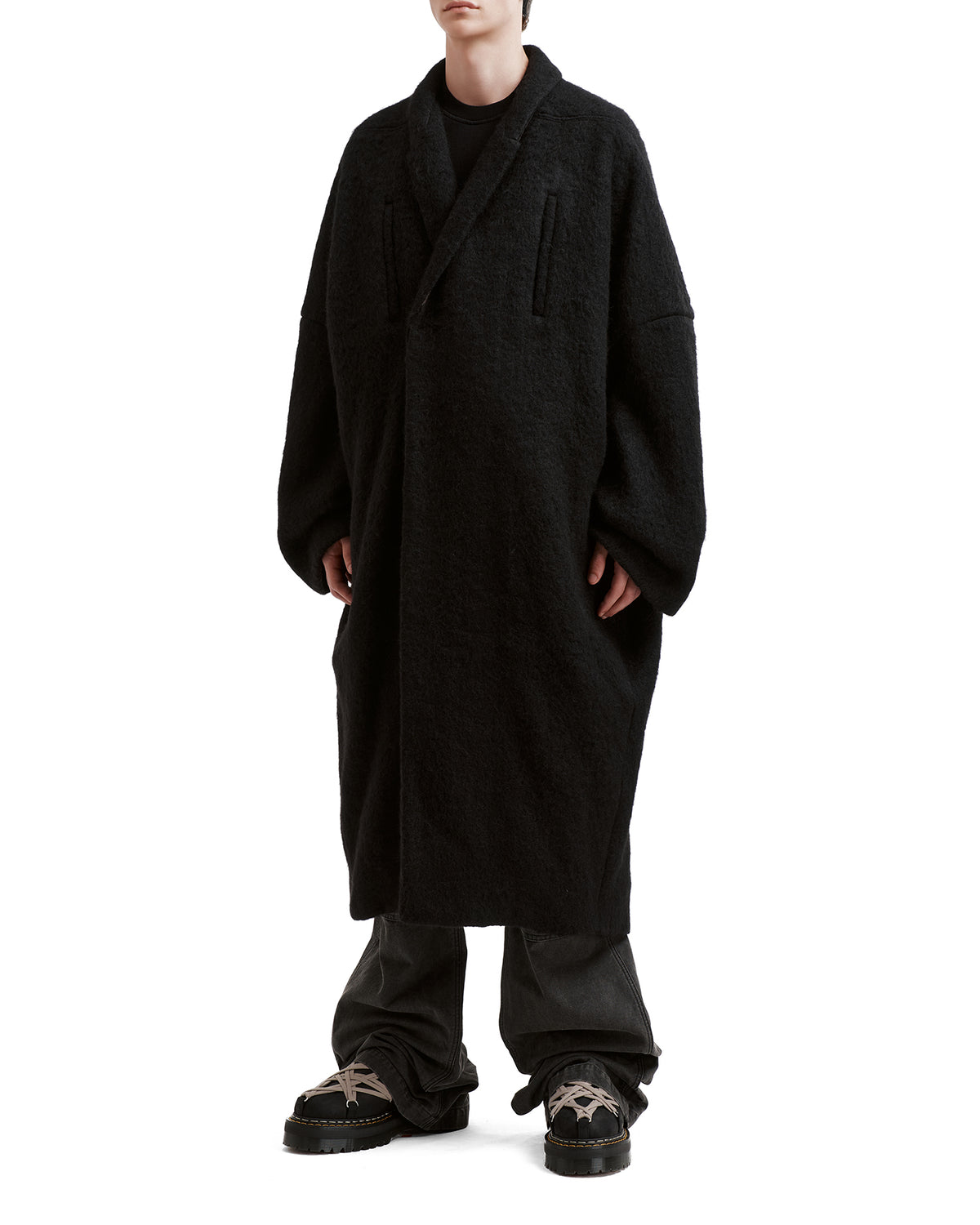 Loose mid-length coat
