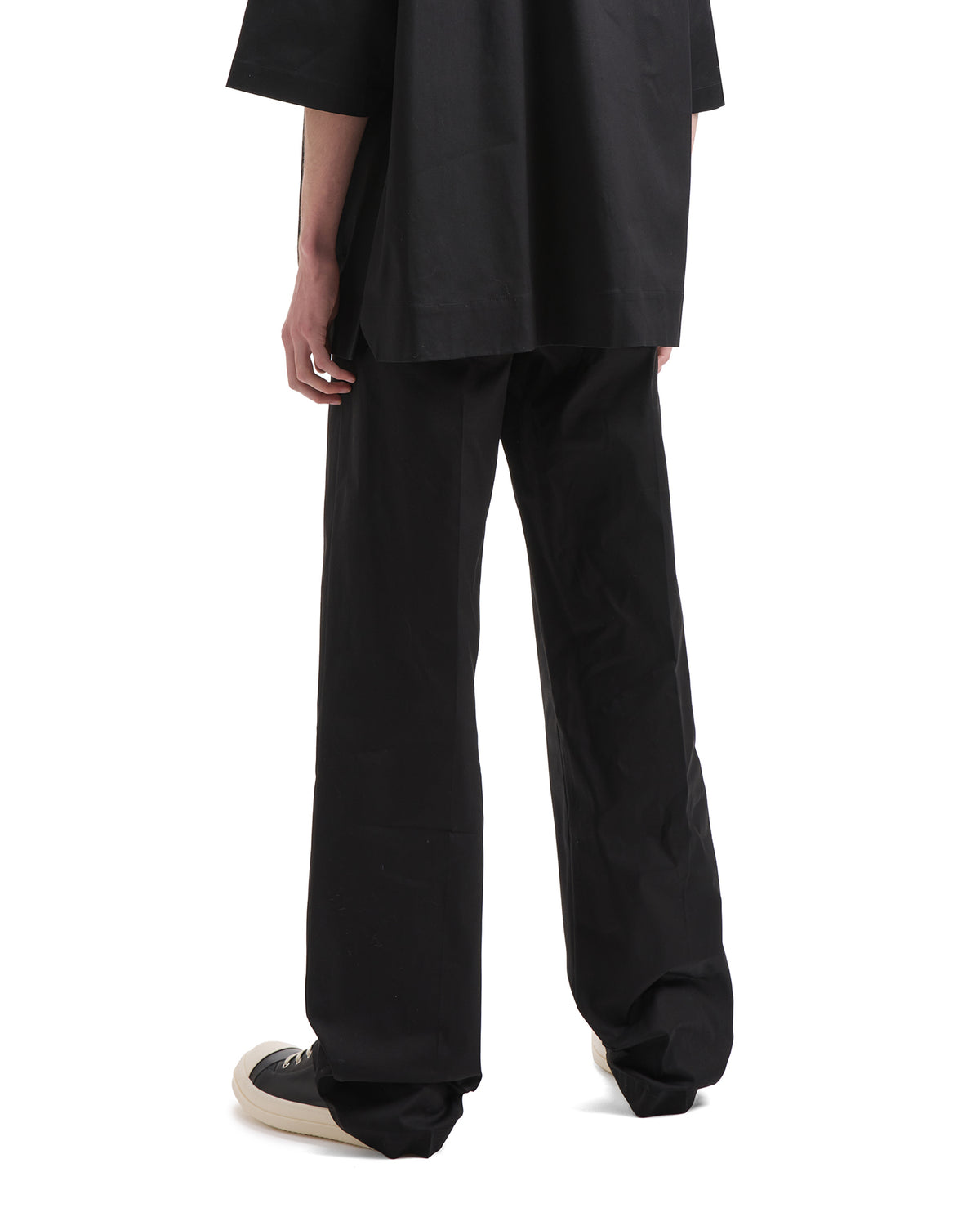 Wide-leg pants