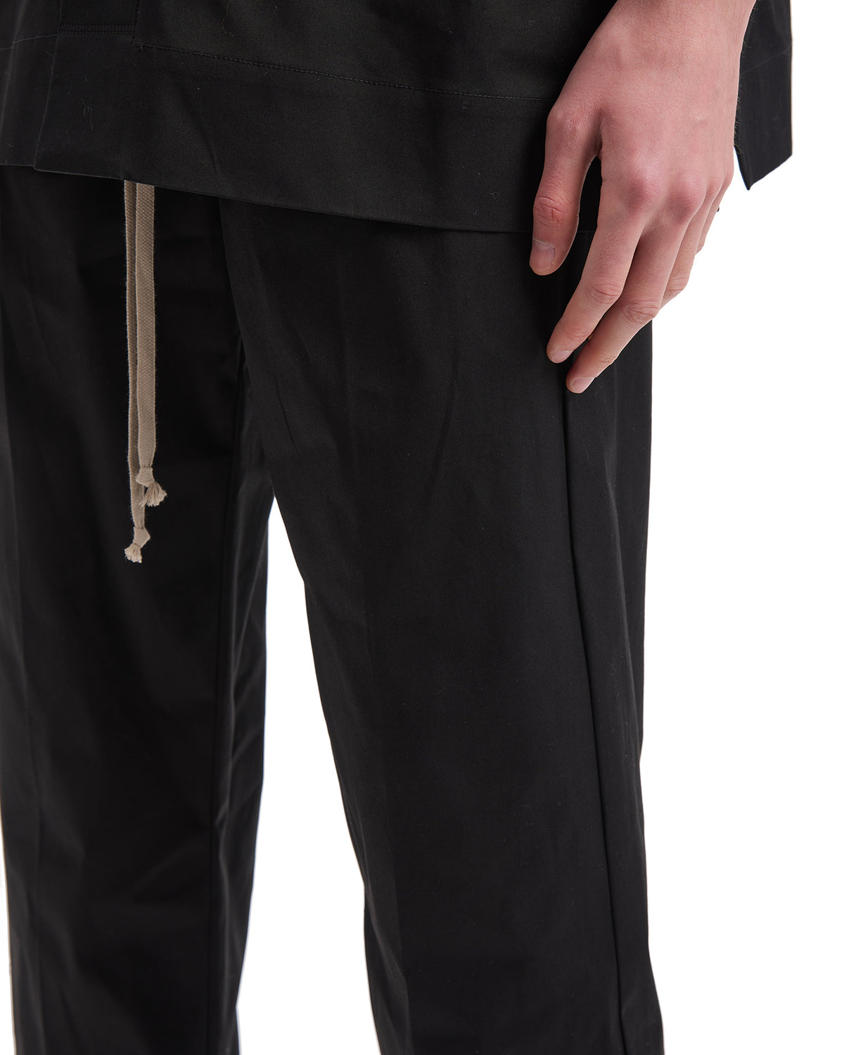 Wide-leg pants