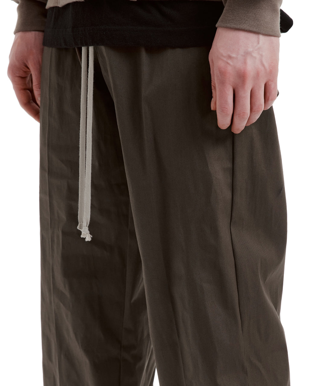Wide-leg pants