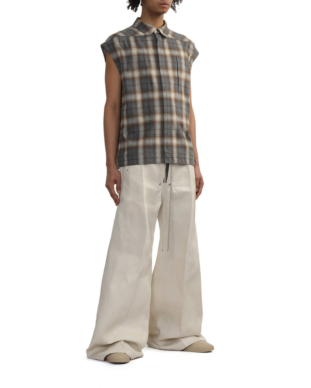 Wide leg trousers