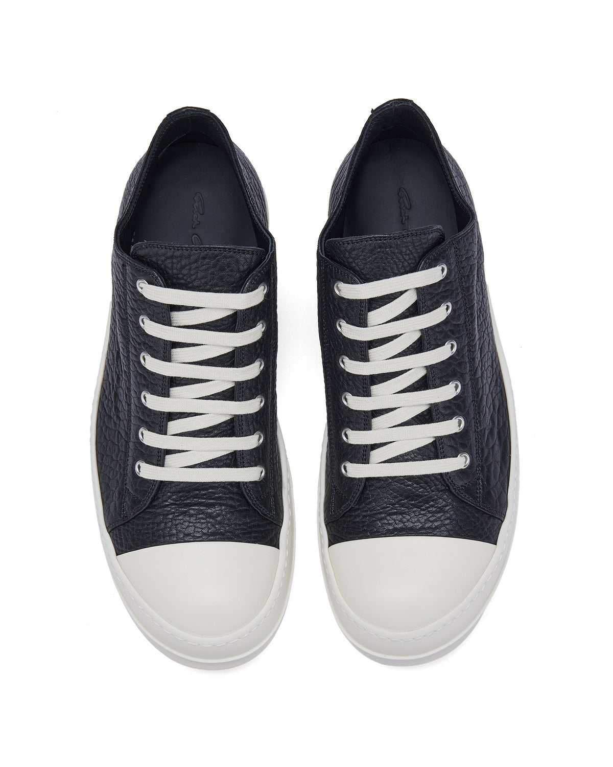 Low-top sneakers