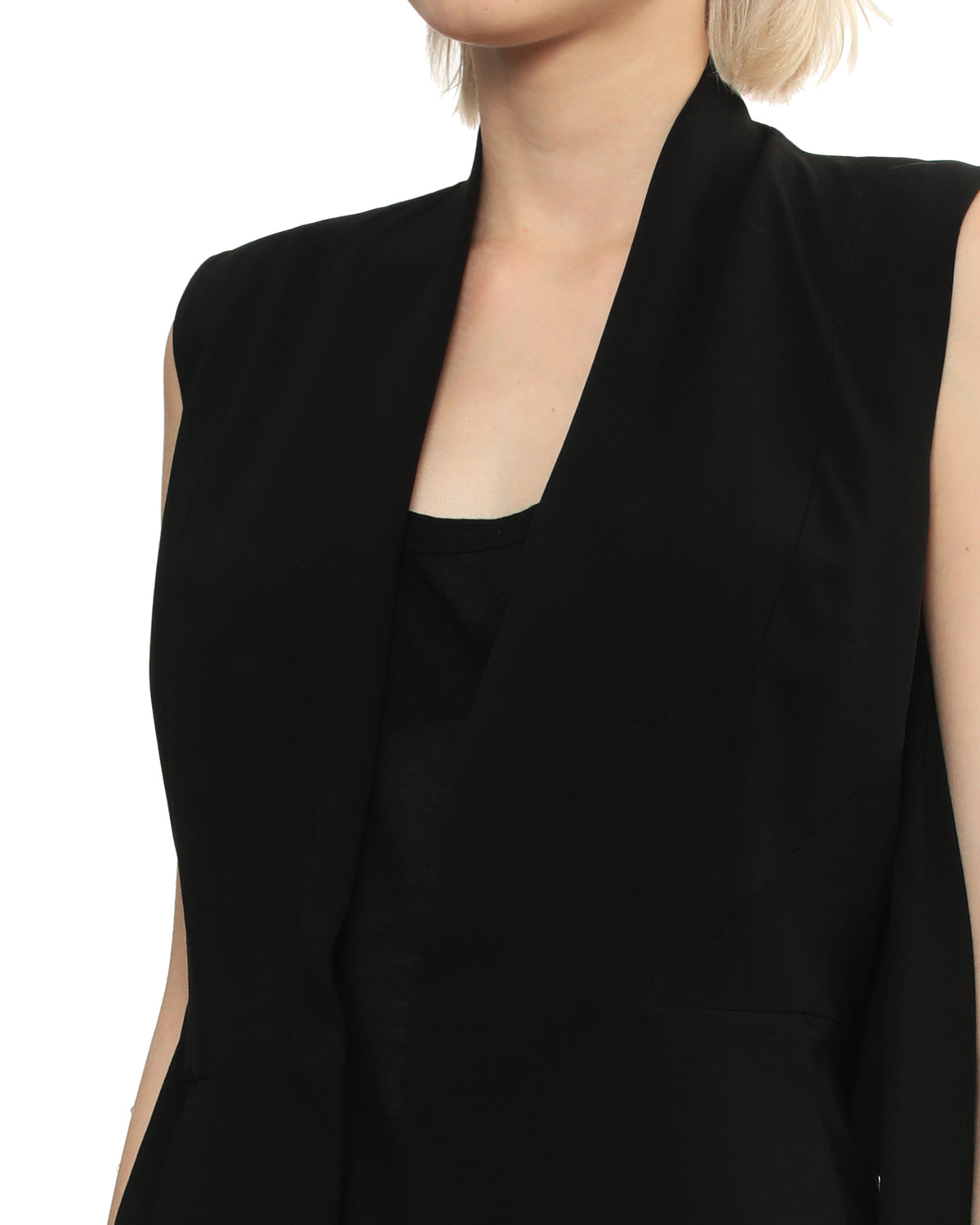 Sleeveless blazer