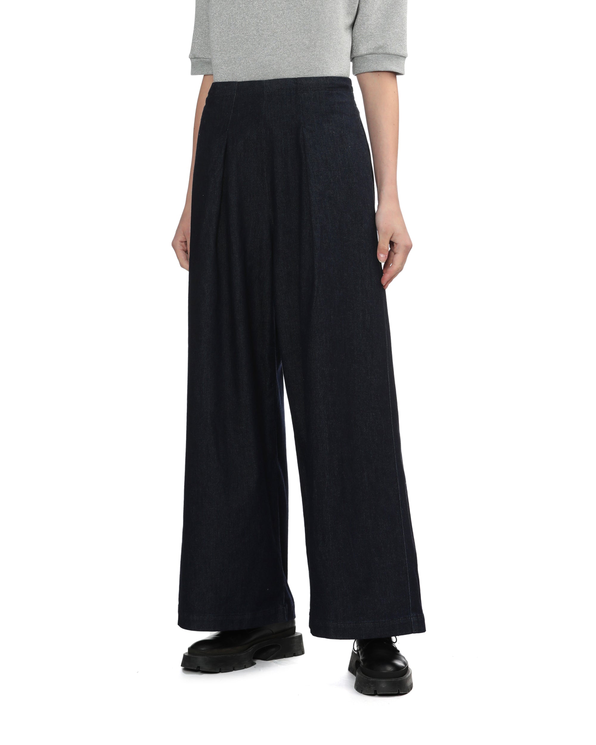 Pleated denim pants