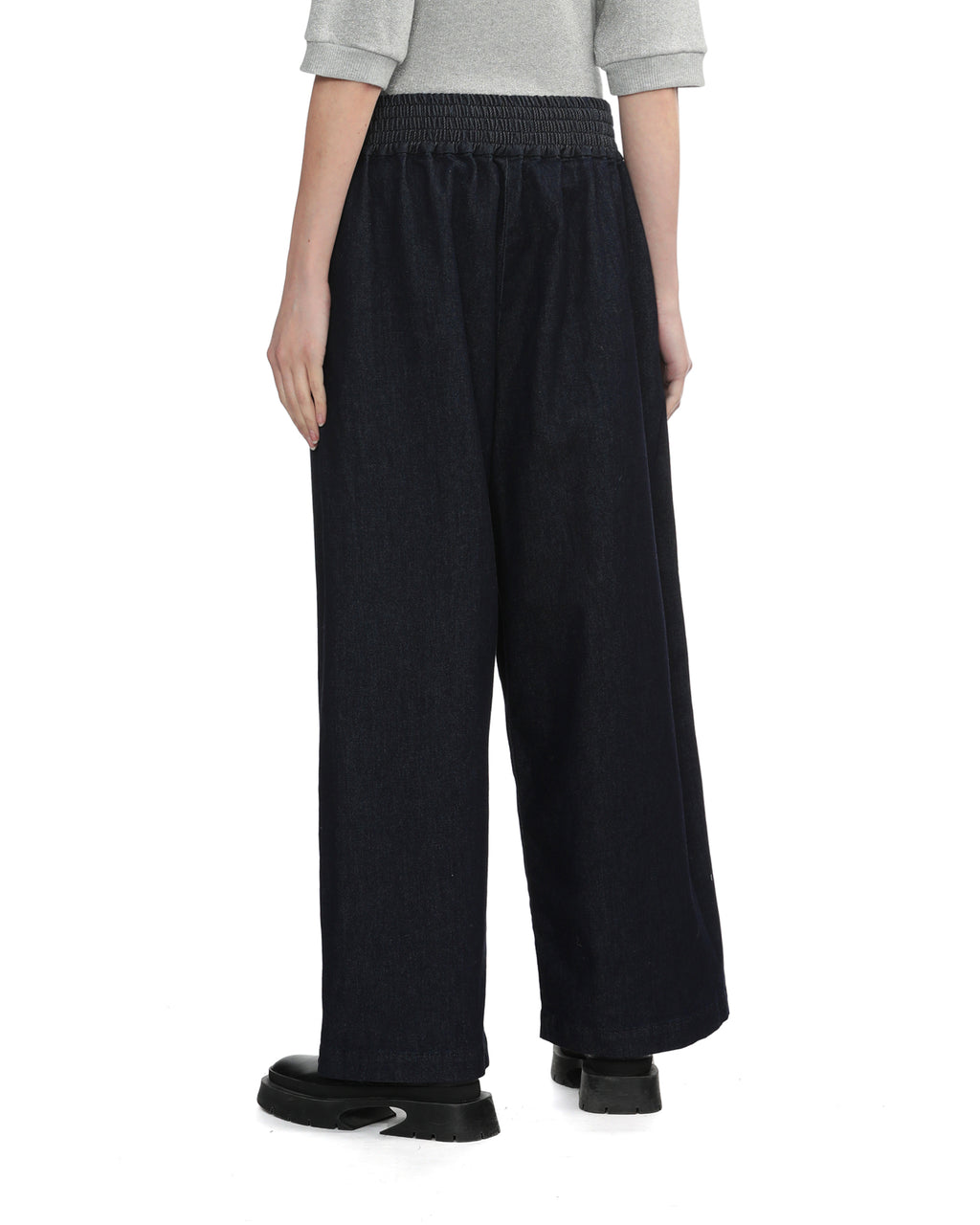 Pleated denim pants