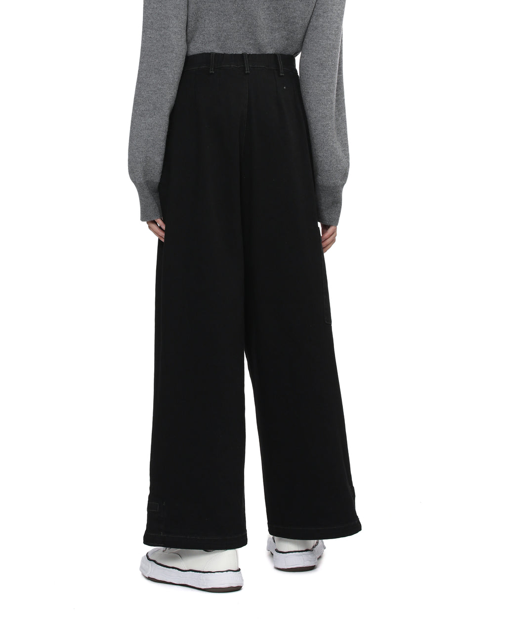 Wide-leg jeans