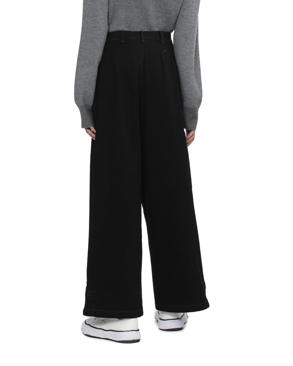 Wide-leg jeans